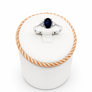 Anello zaffiro blu Giorgio Visconti