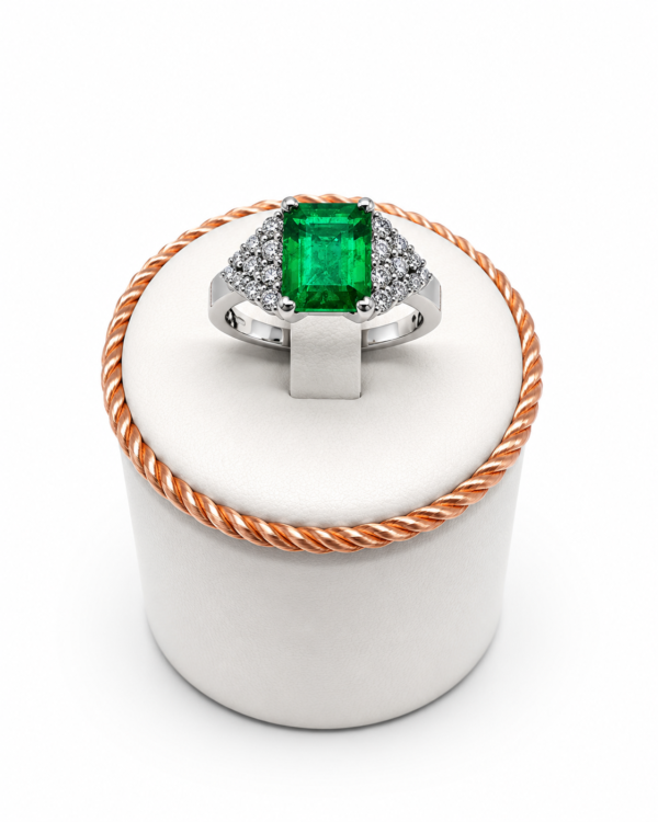 948147b8-c747-46bf-8d2c-86a0c1704d65 Anello smeraldo Giorgio Visconti