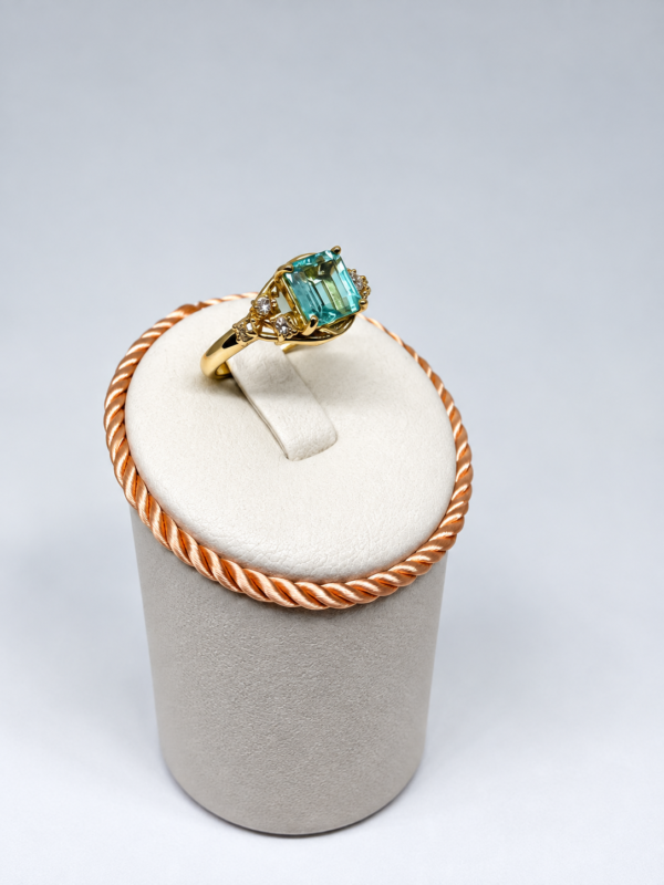 Anello smeraldo
